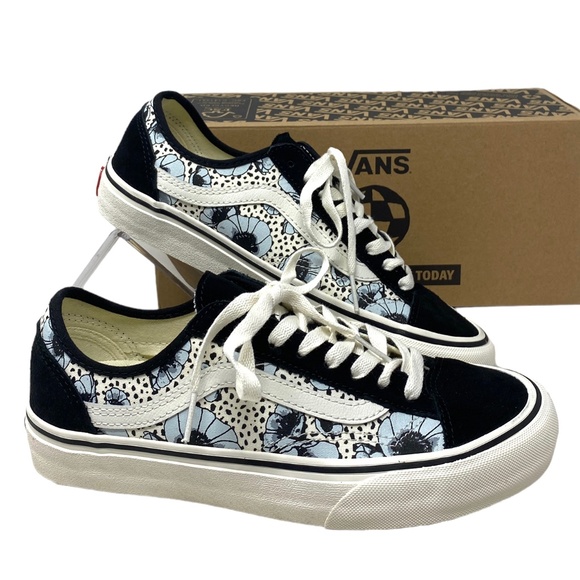 Vans Shoes - VANS Style 36 Decon Sneakers Floral Black Women's Canvas Suede Shoes VN0007R2Y40